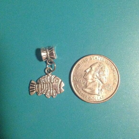🦄5 for $35🦄 Fish charm fit pandora bracelets - Picture 2 of 2